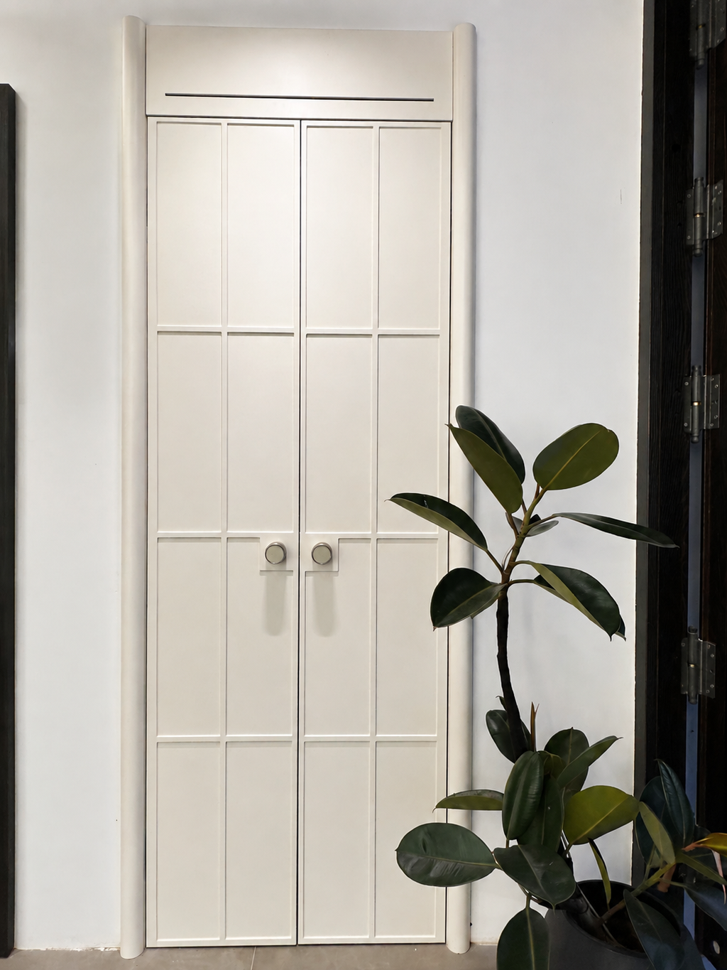 White Lacquered Skeleton-Line Solid Wood Double Door