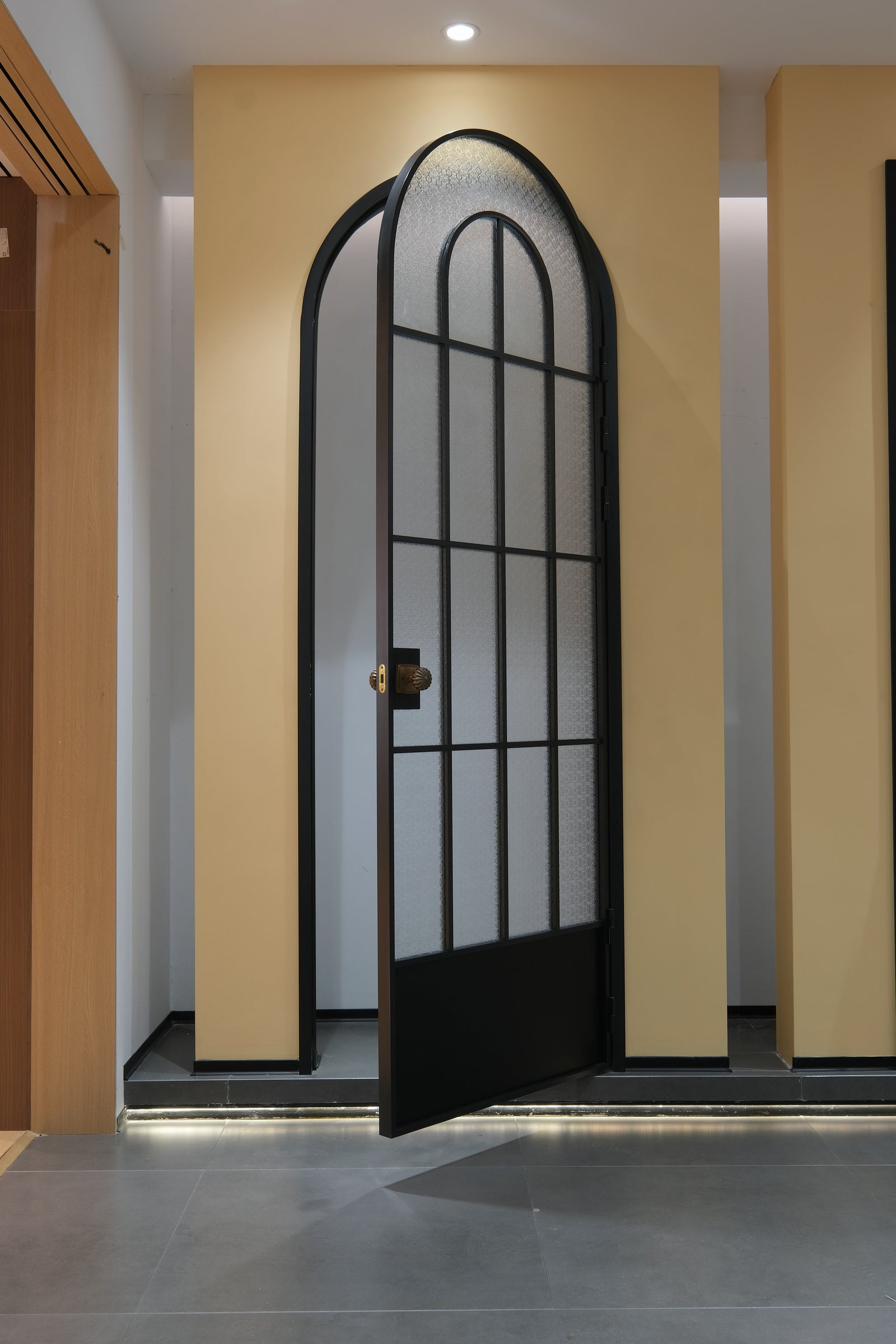 Black Arched Textured Glass Door