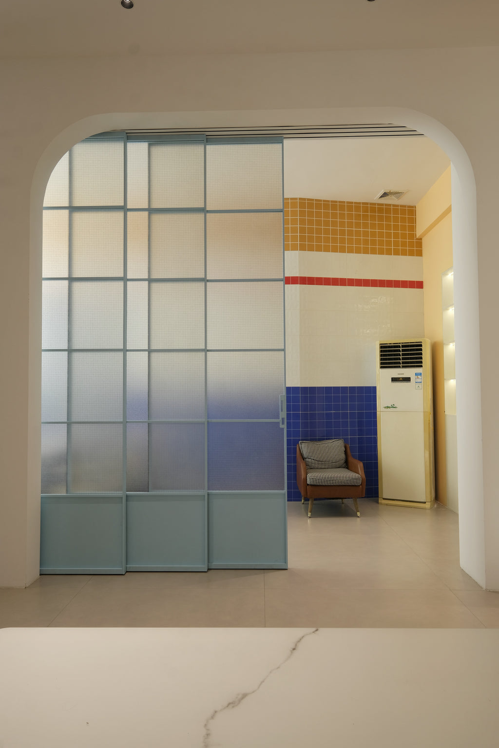 Blue-Gray 3-Panel Textured Glass Sliding Door