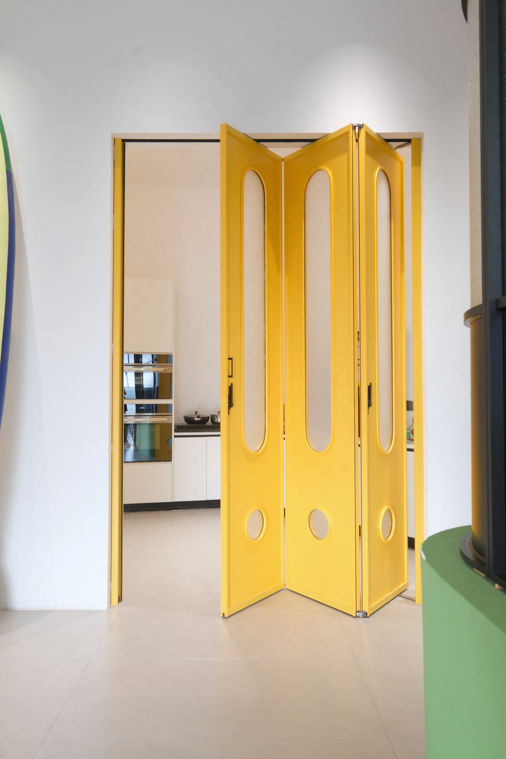 Marigold Arch 3-Panel Aluminum Folding Door
