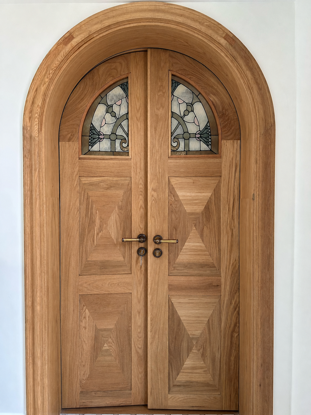 Arched Oak Veneer Stained Glass Double Door