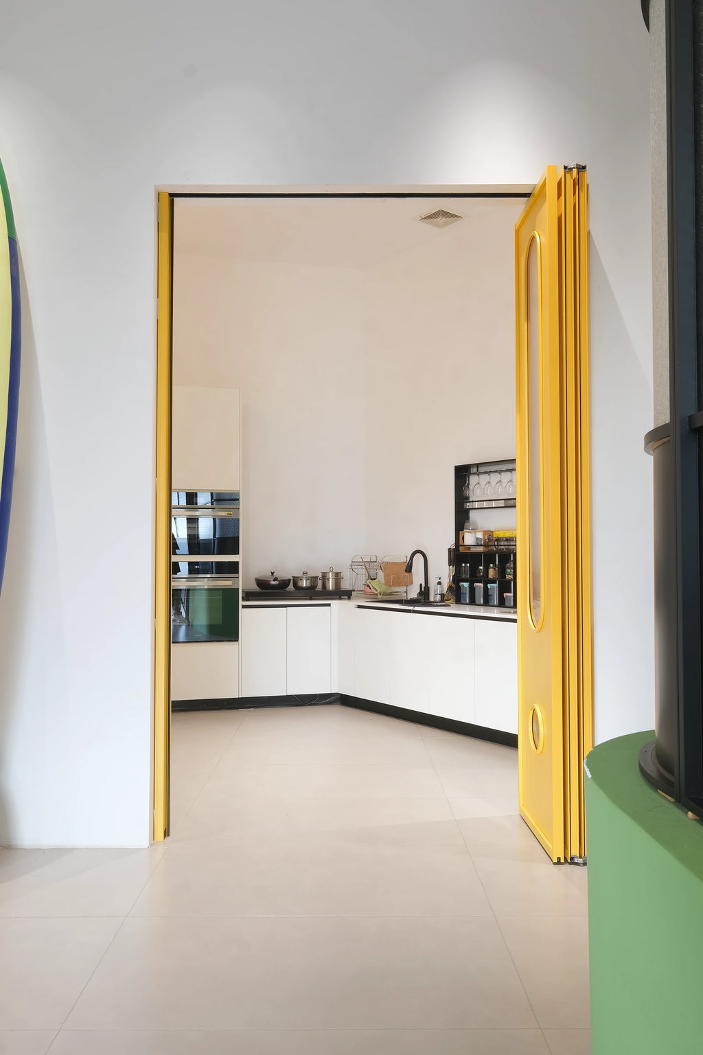 Marigold Arch 3-Panel Aluminum Folding Door