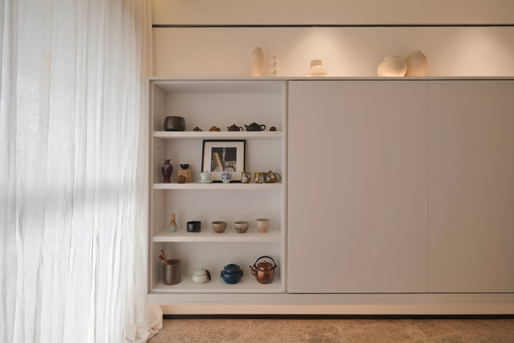 Custom Lacquered Storage Wall with Open Display Niche