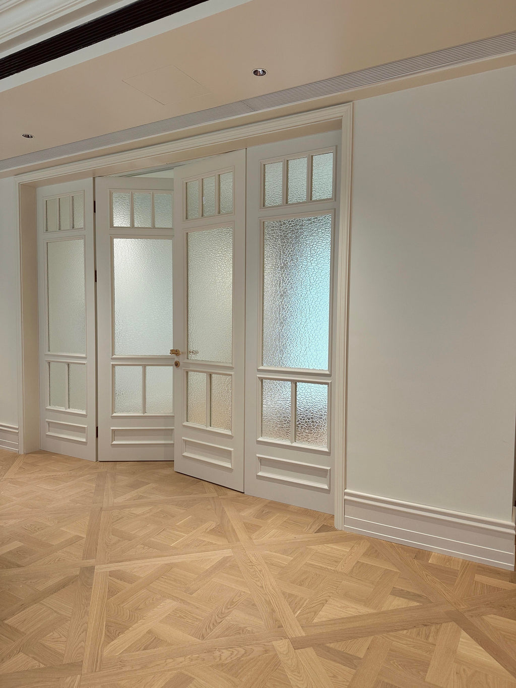 French Panel Double Door | Hammered Glass & Lacquered Frame