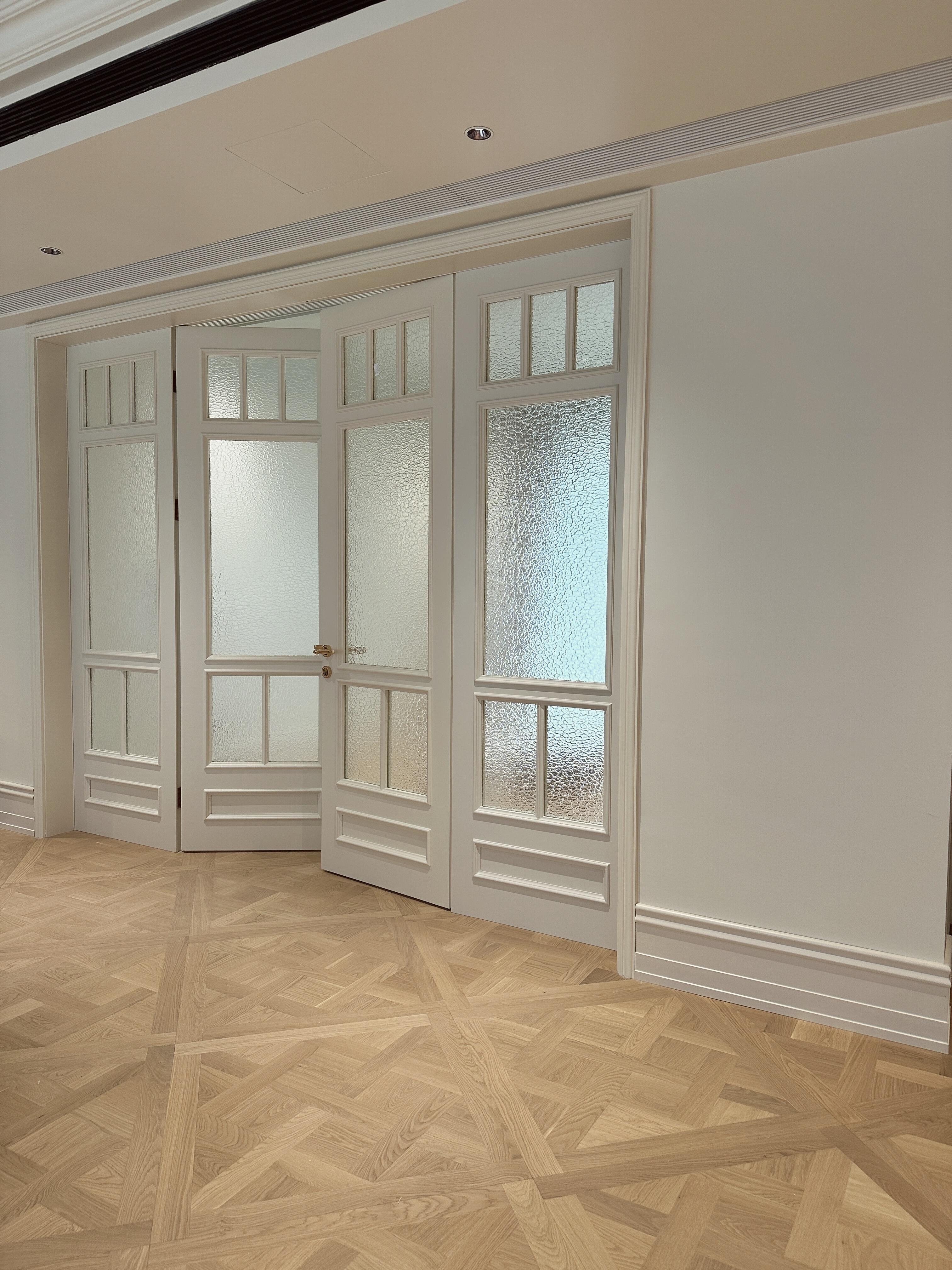 French Panel Double Door | Hammered Glass & Lacquered Frame