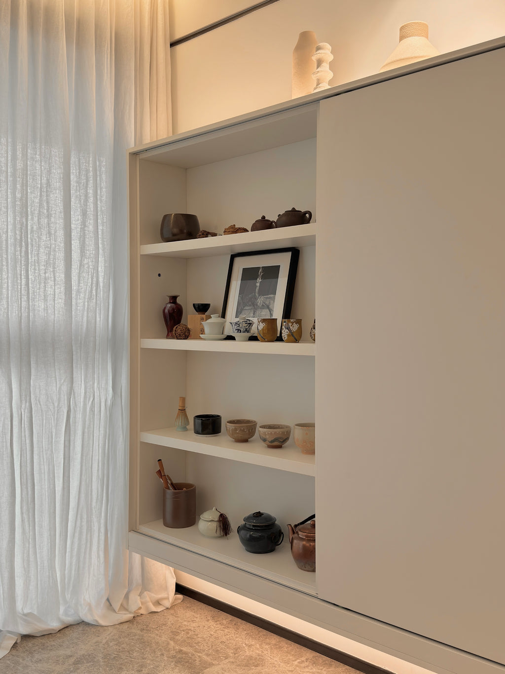 Custom Lacquered Storage Wall with Open Display Niche